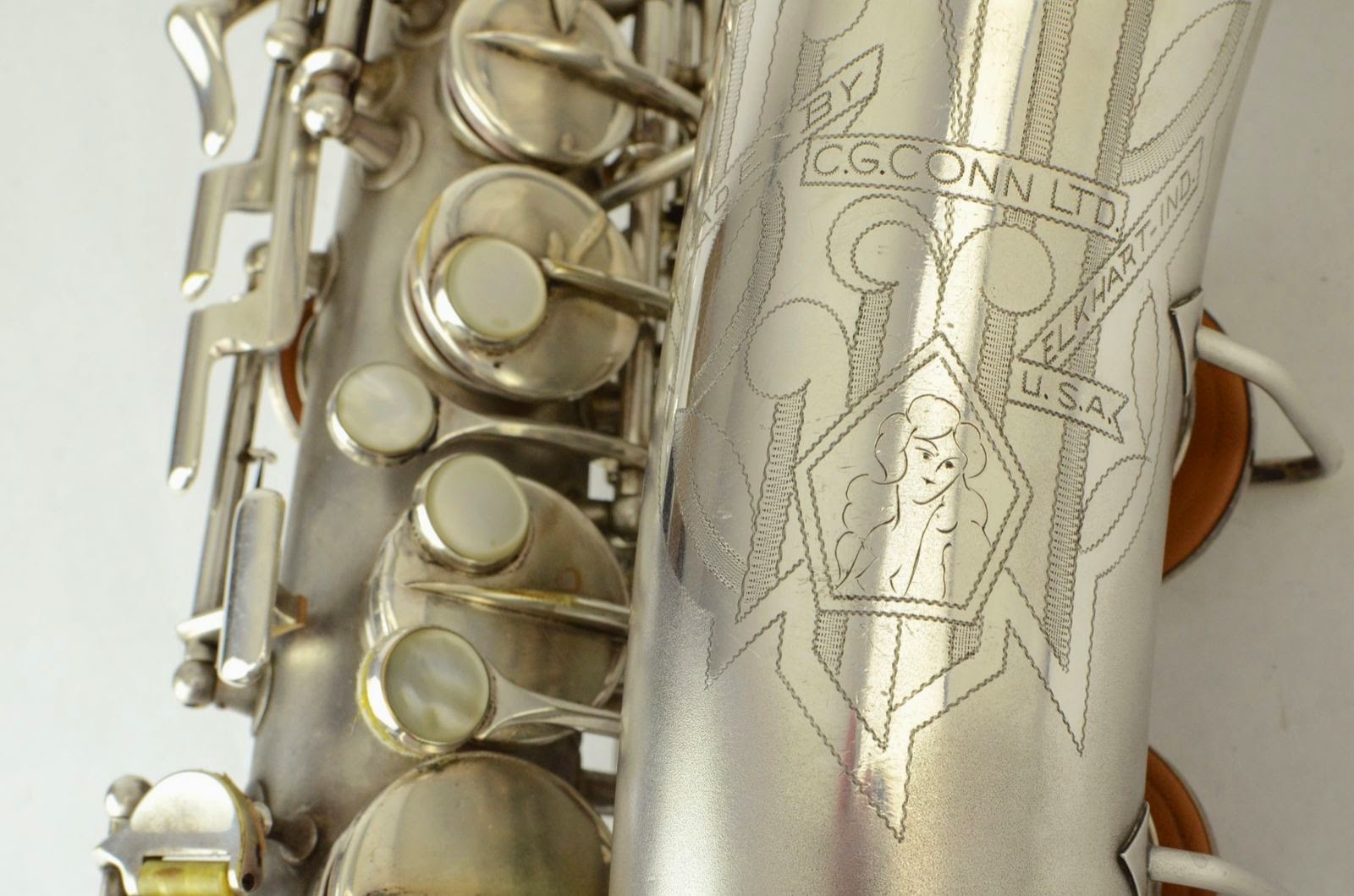 Conn 6M Transitional alto Naked Lady1935
