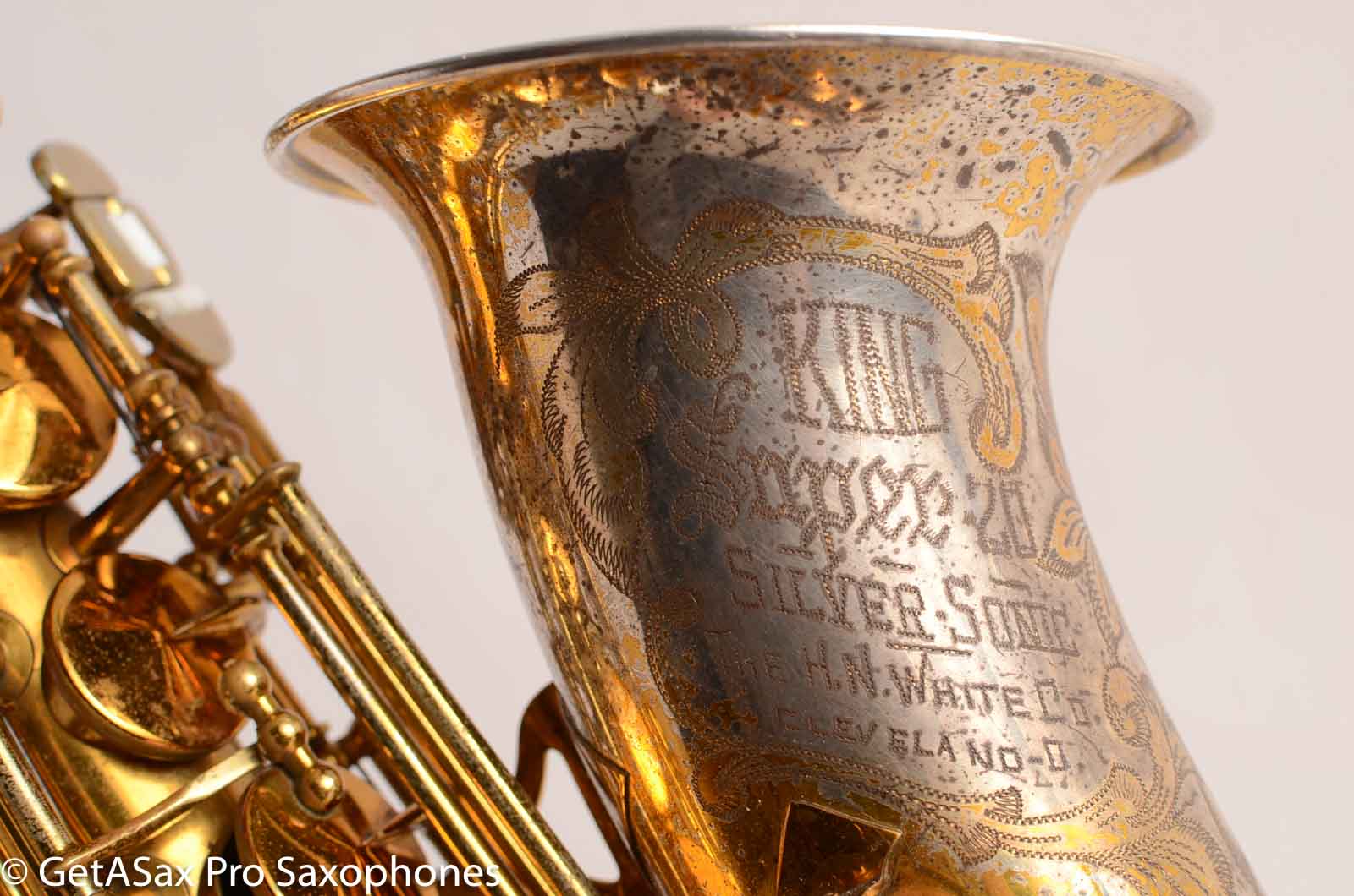 King SilverSonic Super 20 Alto Saxophone Original with Gold Leaf