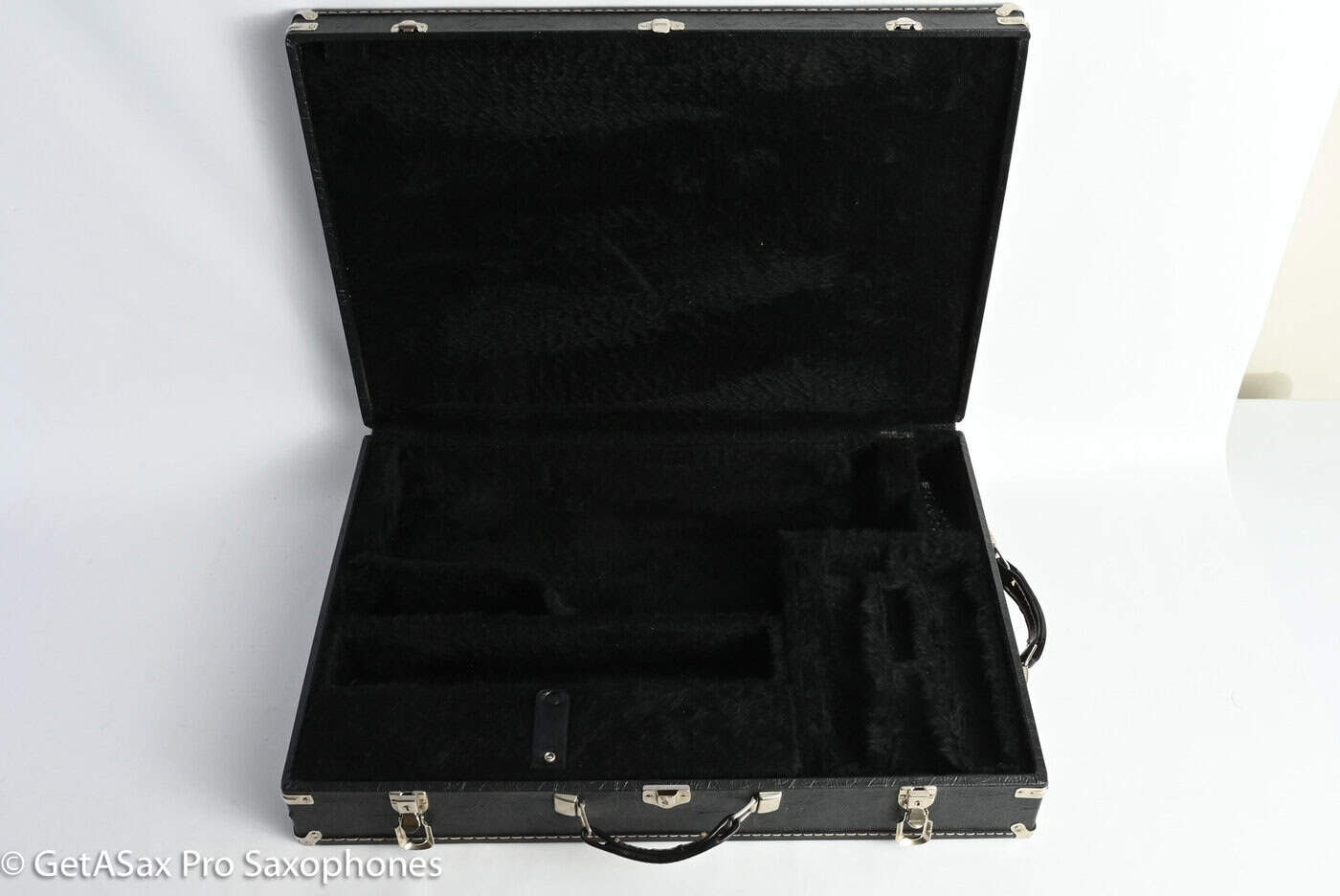 Allied Band Instruments Alto Sax / Clarinet / Flute + Storage Combo Case
