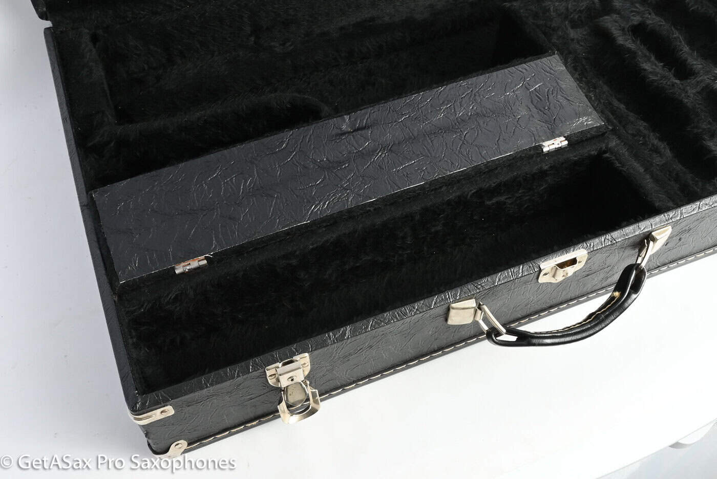 Allied Band Instruments Alto Sax / Clarinet / Flute + Storage Combo Case