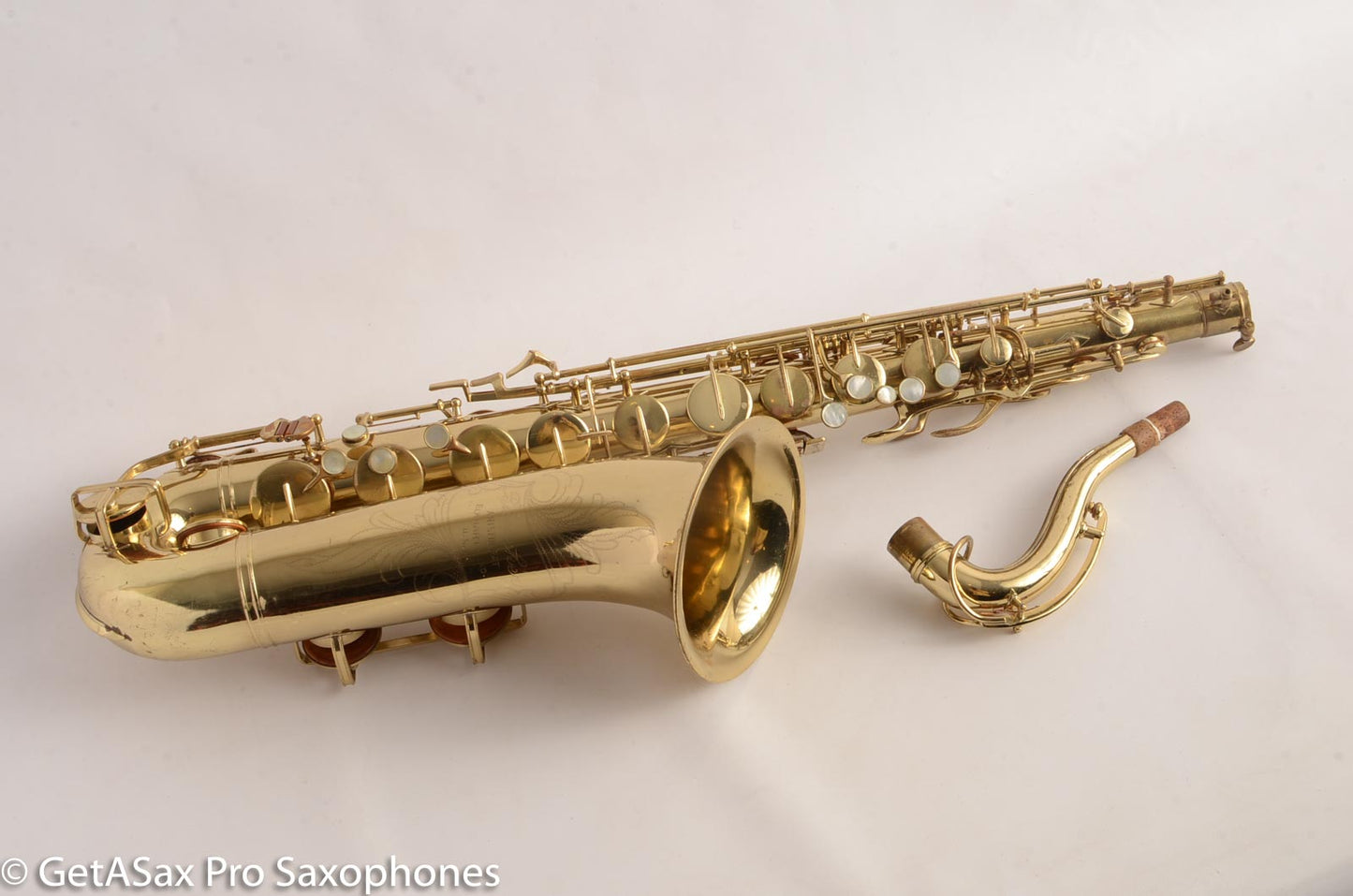 Buescher Aristocrat Tenor Saxophone 156 Relacquered Good Shape 351021