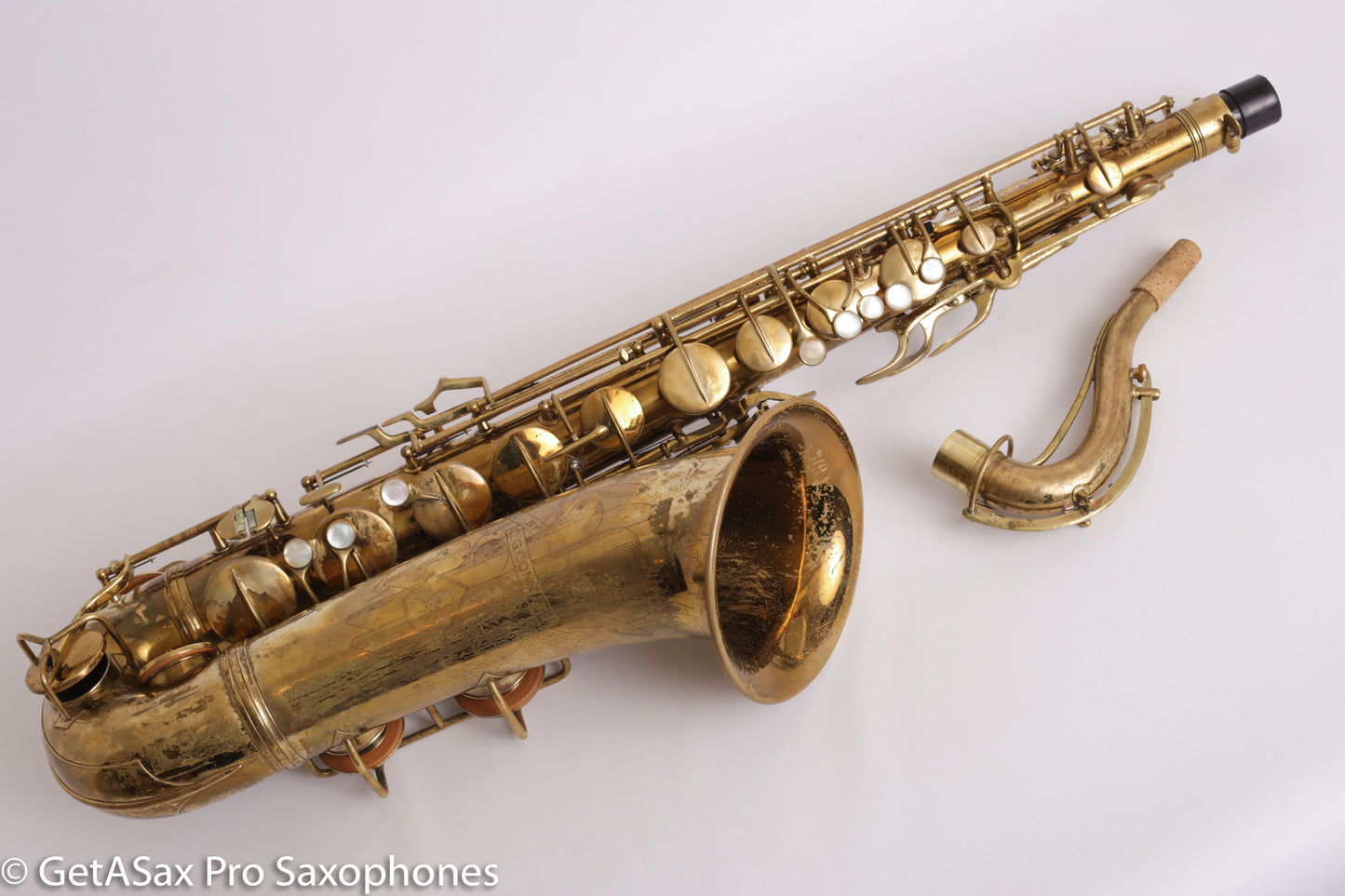 Conn 10M Tenor 298497 Completely Overhauled! Worn Original Lacquer – Aubra Graves’ Tenor w/mpc