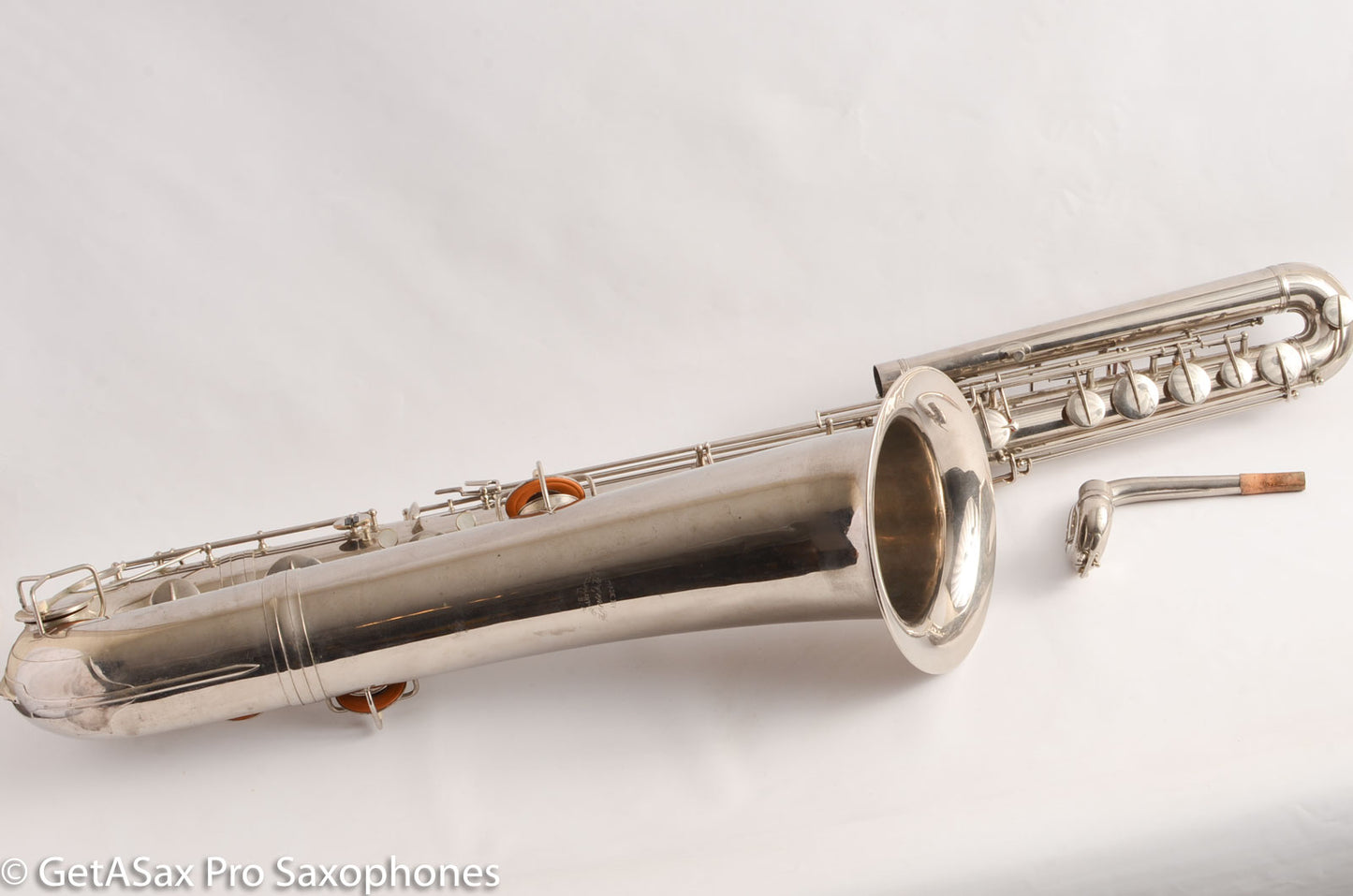Conn NWII/14M BASS Sax desirable ‘plumber neck’ SUPER CLEAN original nickel plate AMAZING 154026 High Eb
