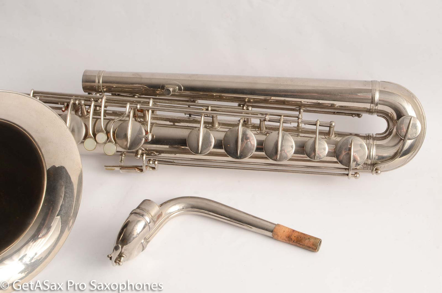 Conn NWII/14M BASS Sax desirable ‘plumber neck’ SUPER CLEAN original nickel plate AMAZING 154026 High Eb