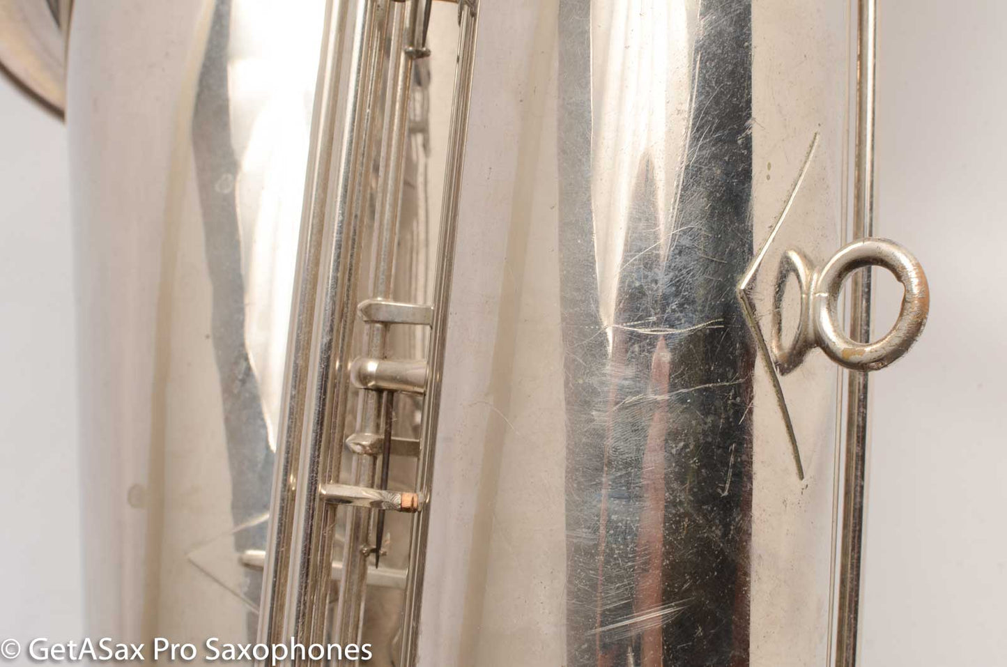 Conn NWII/14M BASS Sax desirable ‘plumber neck’ SUPER CLEAN original nickel plate AMAZING 154026 High Eb