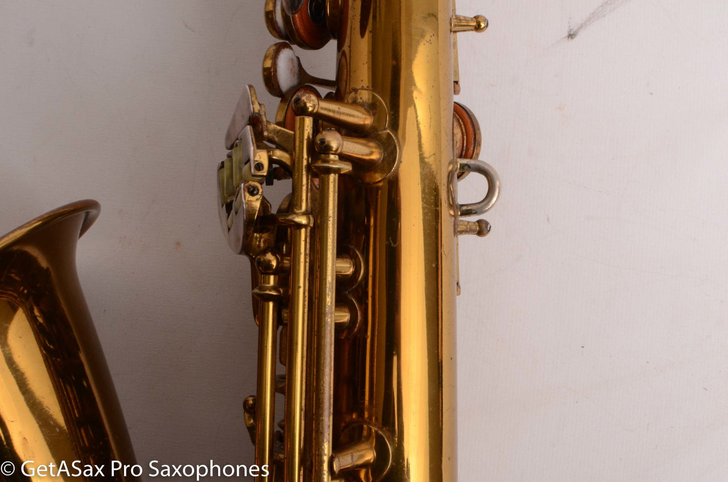 Conn 26M Connqueror Alto with 30M-style Neck Original Lacquer Very Good Condition Old Pads 297622