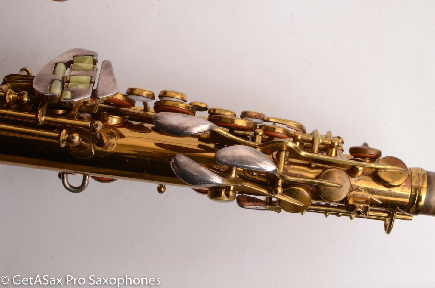 Conn 26M Connqueror Alto with 30M-style Neck Original Lacquer Very Good Condition Old Pads 297622
