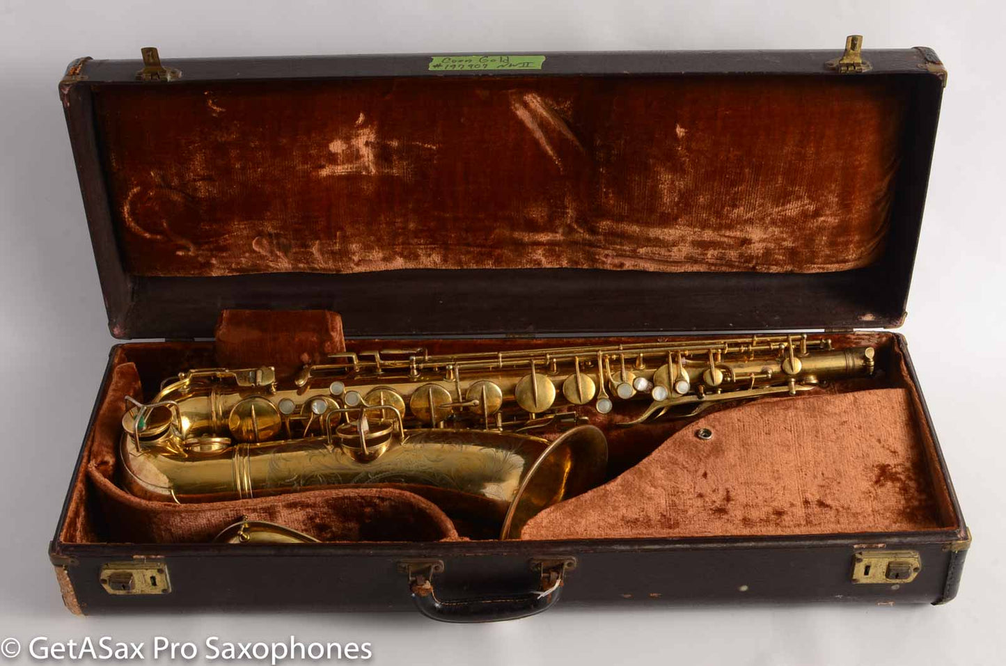 Conn Gold Portrait New Wonder II Chu Berry Tenor Saxophone 197907