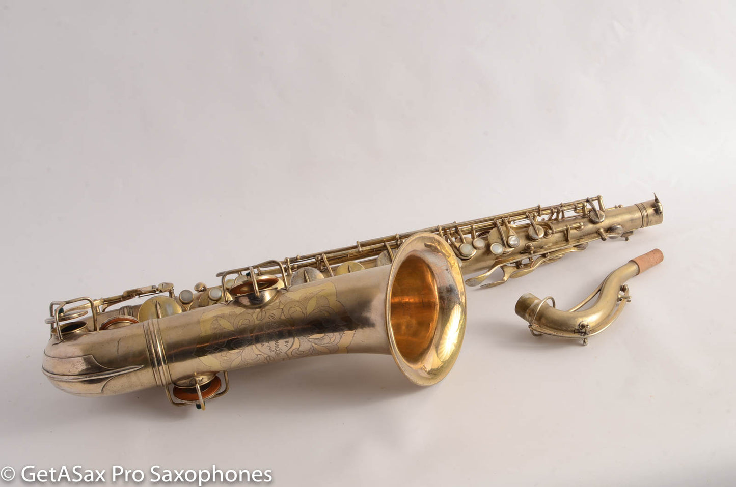 Conn NWII Tenor Gold Saxophone 187071