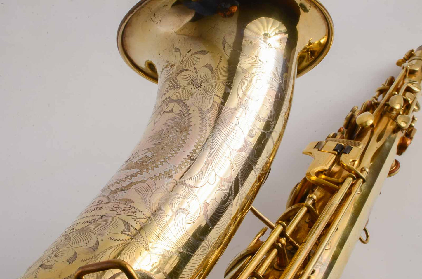 Conn Gold Portrait New Wonder II Tenor Saxophone 229961
