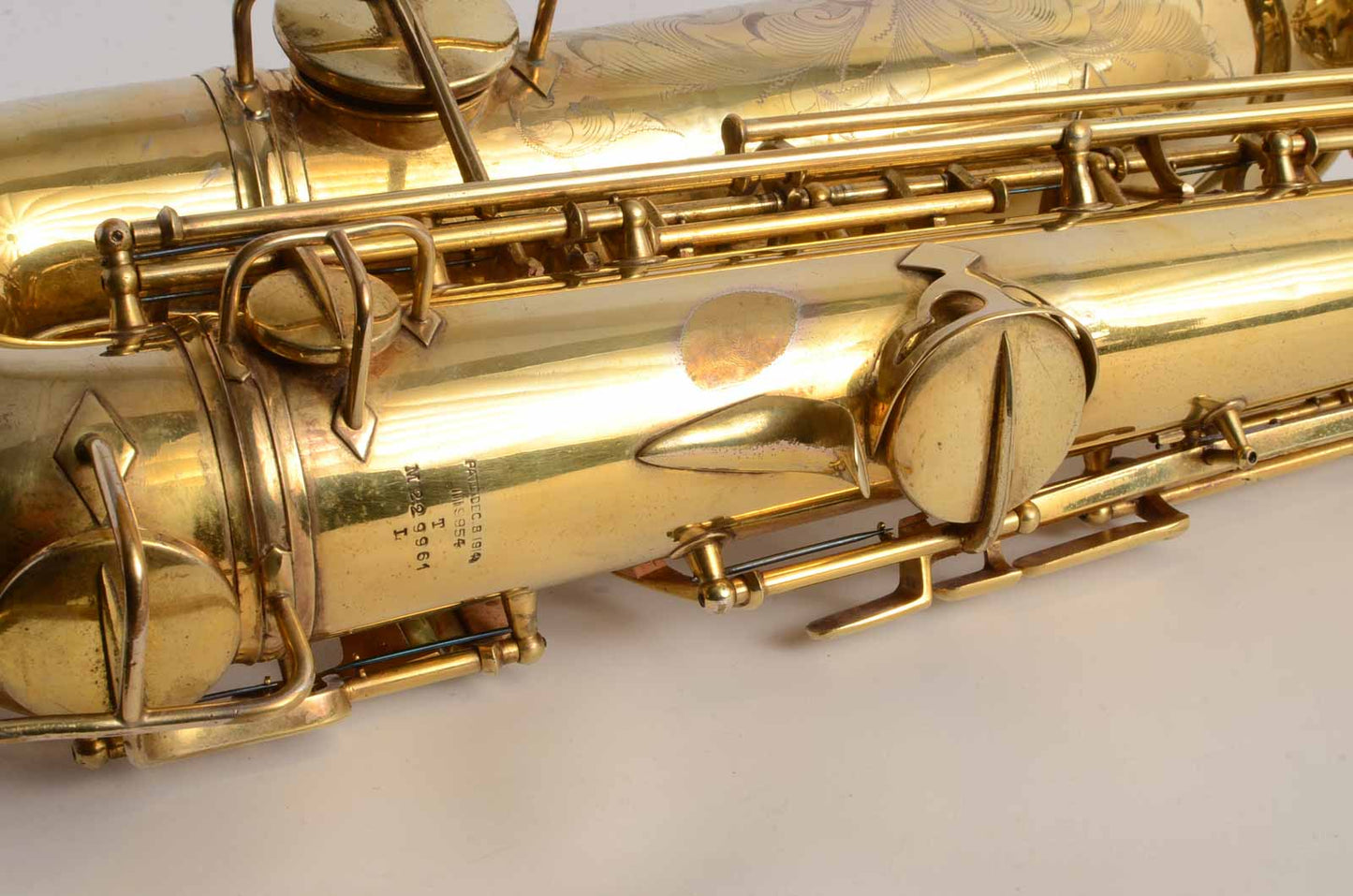 Conn Gold Portrait New Wonder II Tenor Saxophone 229961