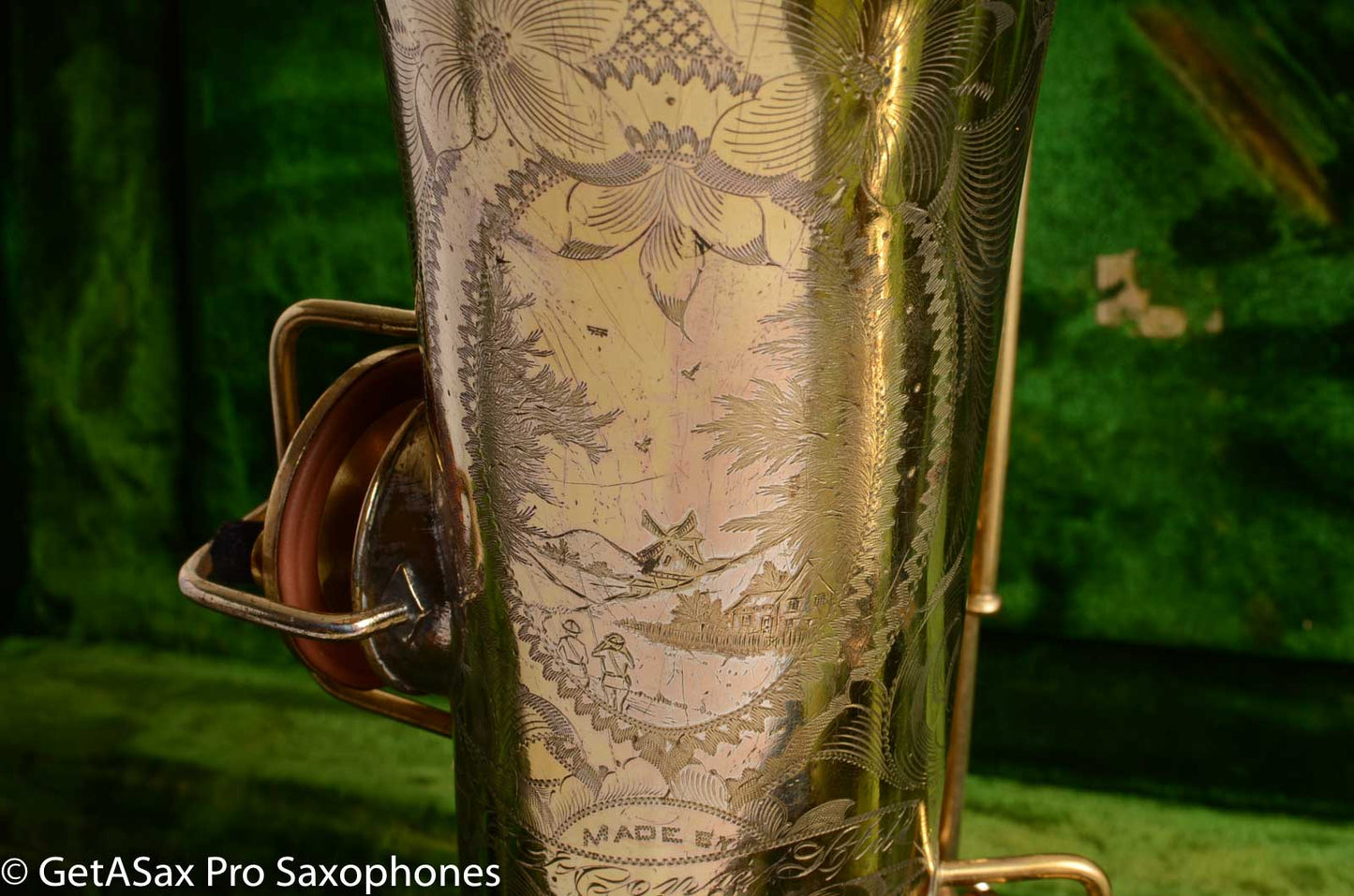 Conn Gold Portrait New Wonder II Tenor Saxophone 229961