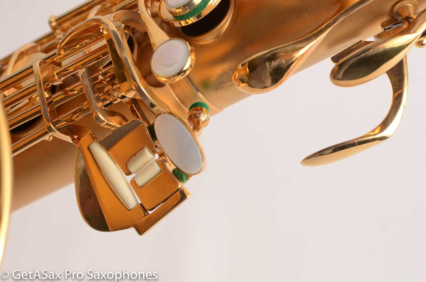 Conn with MODERN keywork New Wonder II Tenor Saxophone Gold Plate custom-made 167123