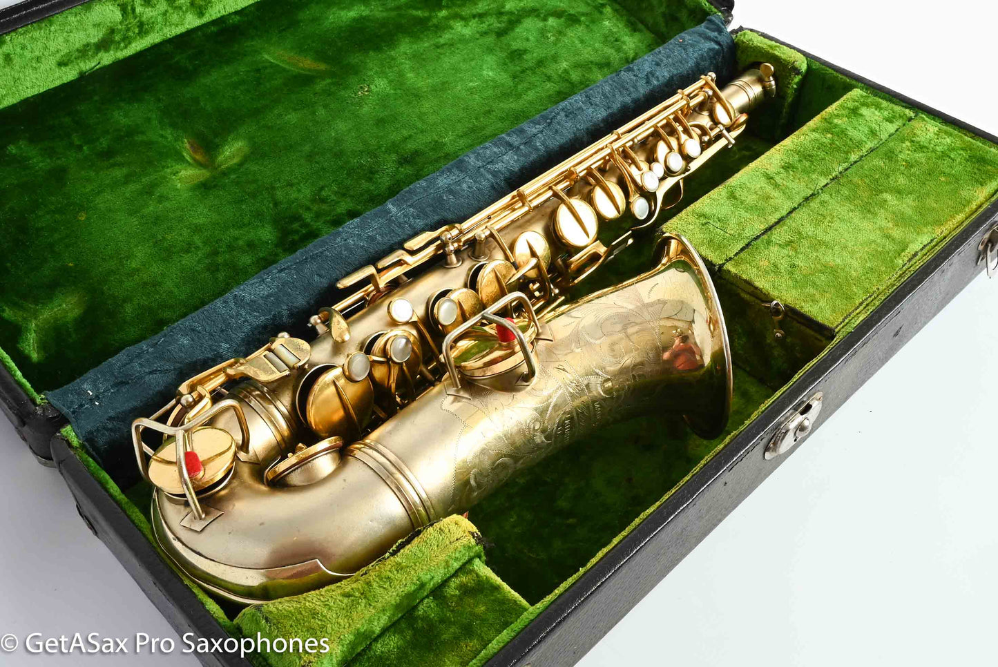 Conn NWII Alto Original Gold Plate Good Pads! No Microtuner 221310