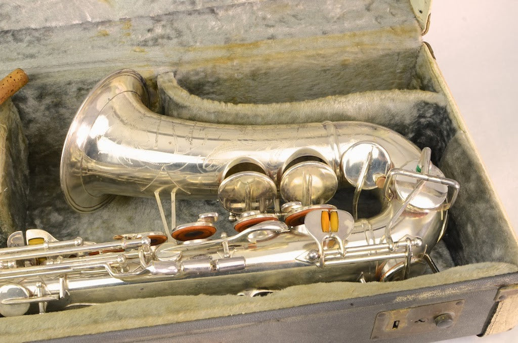 Buescher 400 Top Hat and Cane Alto Saxophone 355xxx Silver