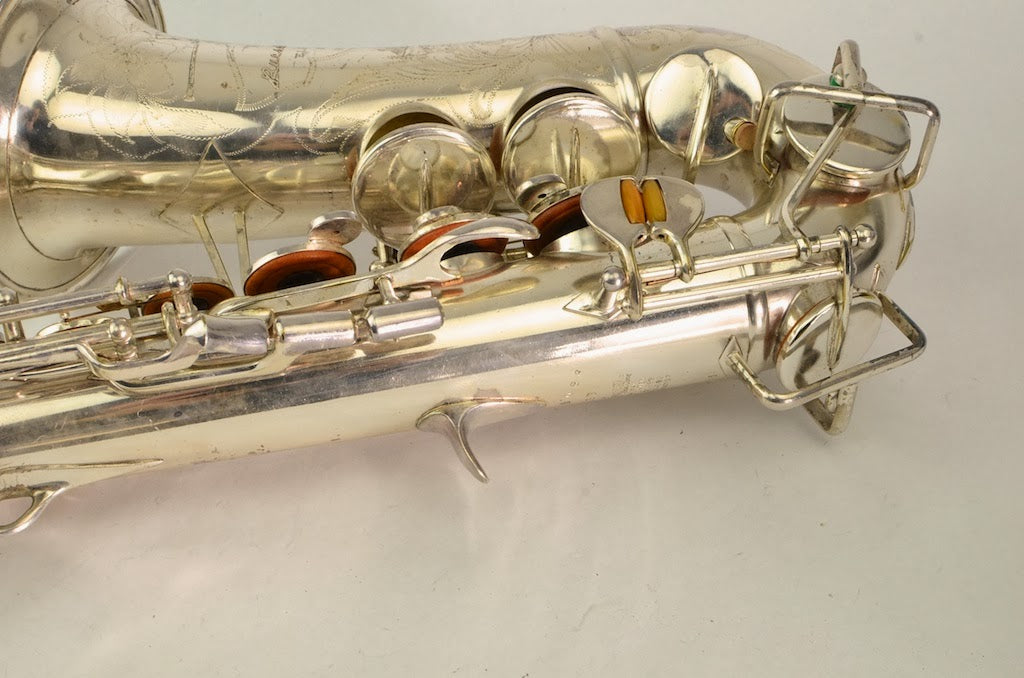Buescher 400 Top Hat and Cane Alto Saxophone 355xxx Silver