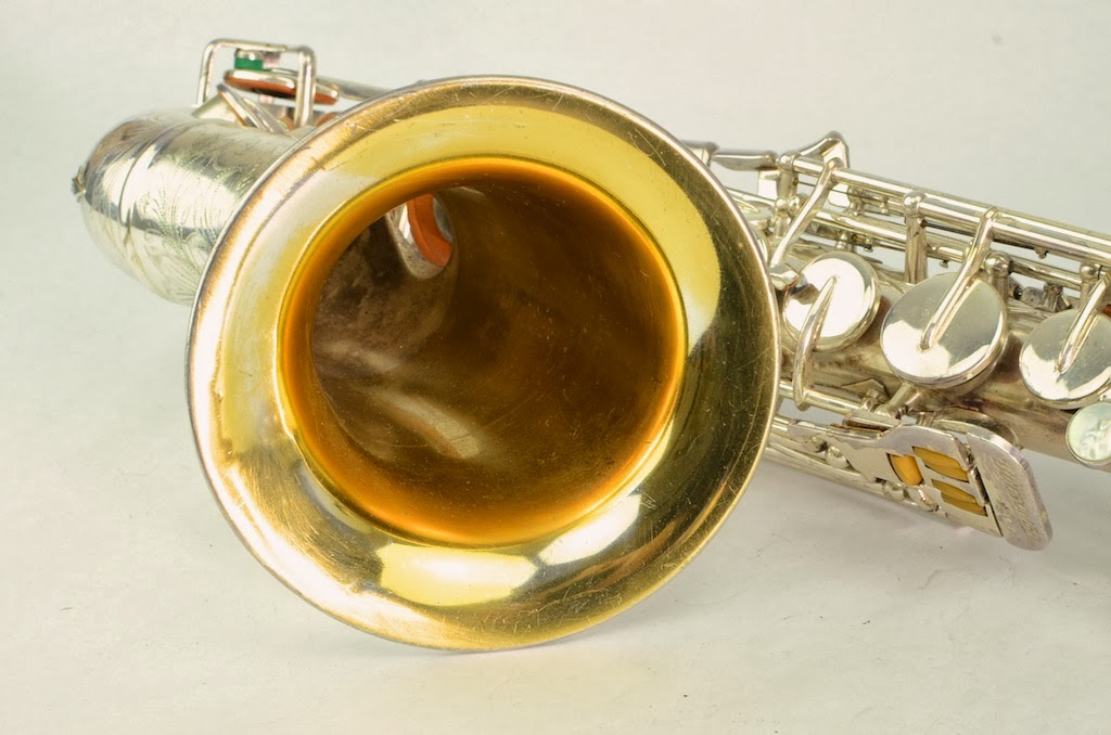 Buescher 400 Top Hat and Cane Alto Saxophone 355xxx Silver