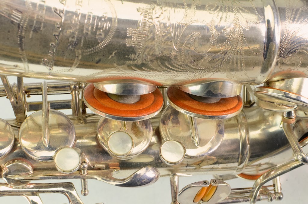 Buescher 400 Top Hat and Cane Alto Saxophone 355xxx Silver