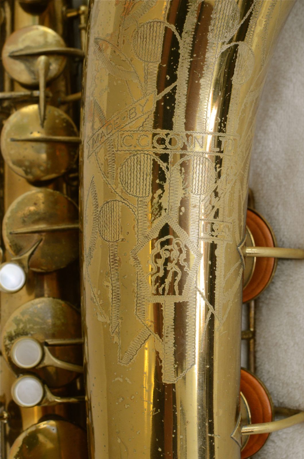 Conn 10M Tenor Saxophone Late Transitional 275xxx
