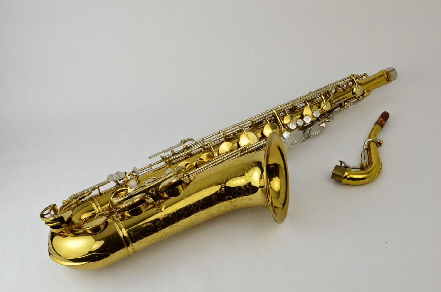 King Super 20 Tenor 443xxx Original Lacquer and Clean!