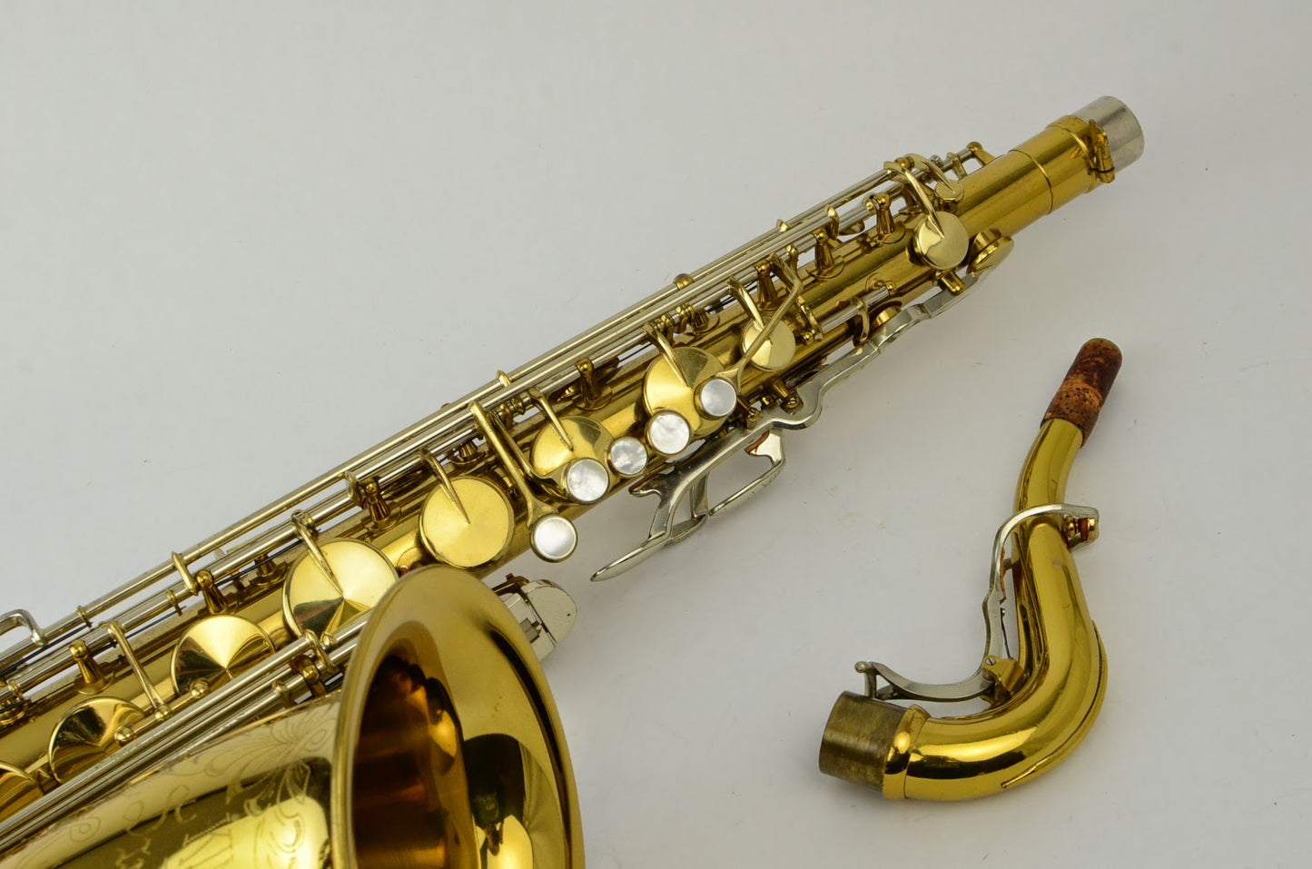 King Super 20 Tenor 443xxx Original Lacquer and Clean!