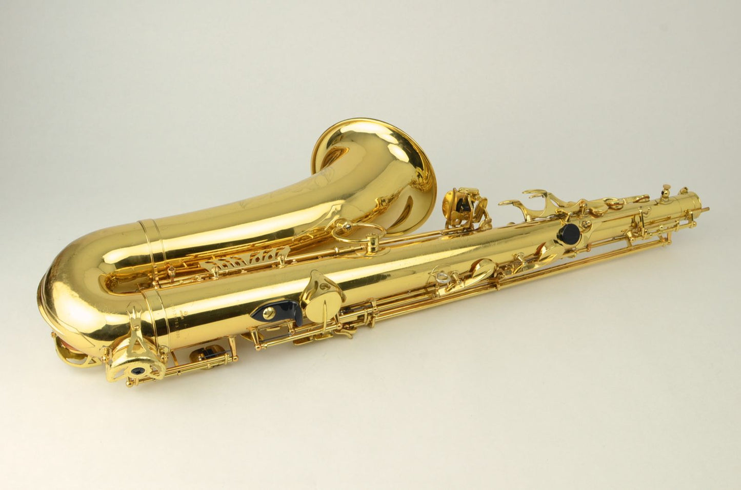 Yanagisawa 880 Tenor Saxophone 139xxx