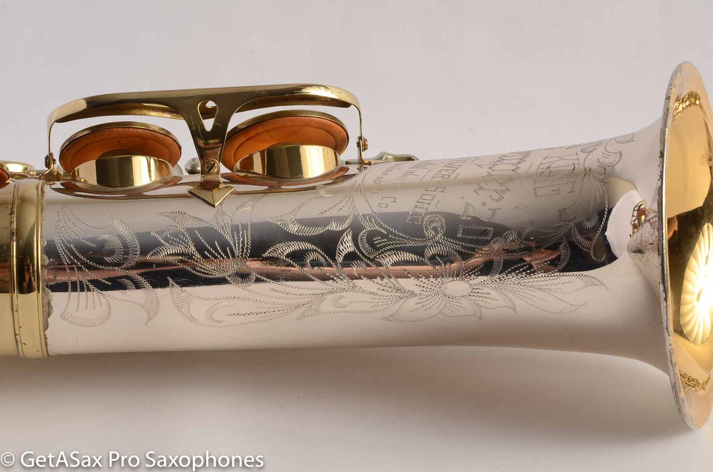 King SilverSonic Tenor Saxophone 376938