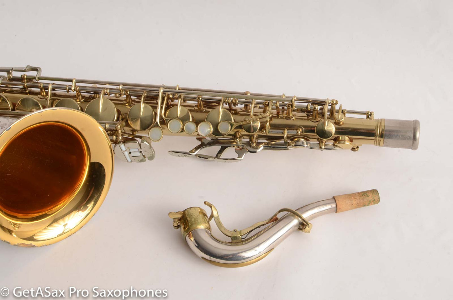 King SilverSonic Tenor Saxophone 376938