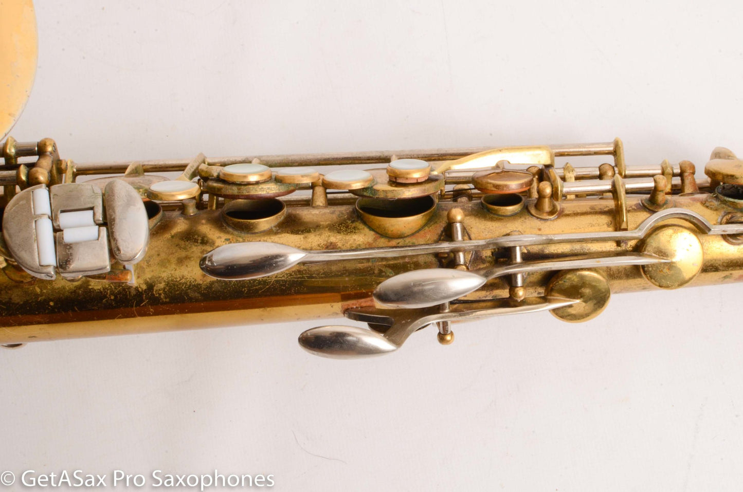 King SilverSonic Tenor Series III Gold in the Engraving Double Socket Neck 375203