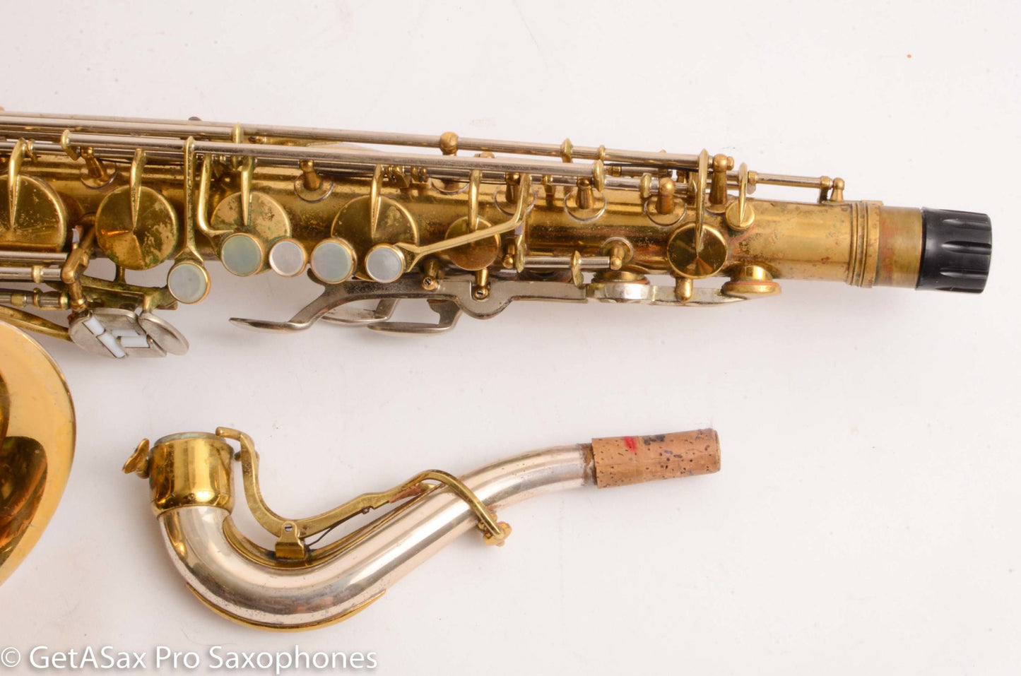 King SilverSonic Tenor Series III Gold in the Engraving Double Socket Neck 375203