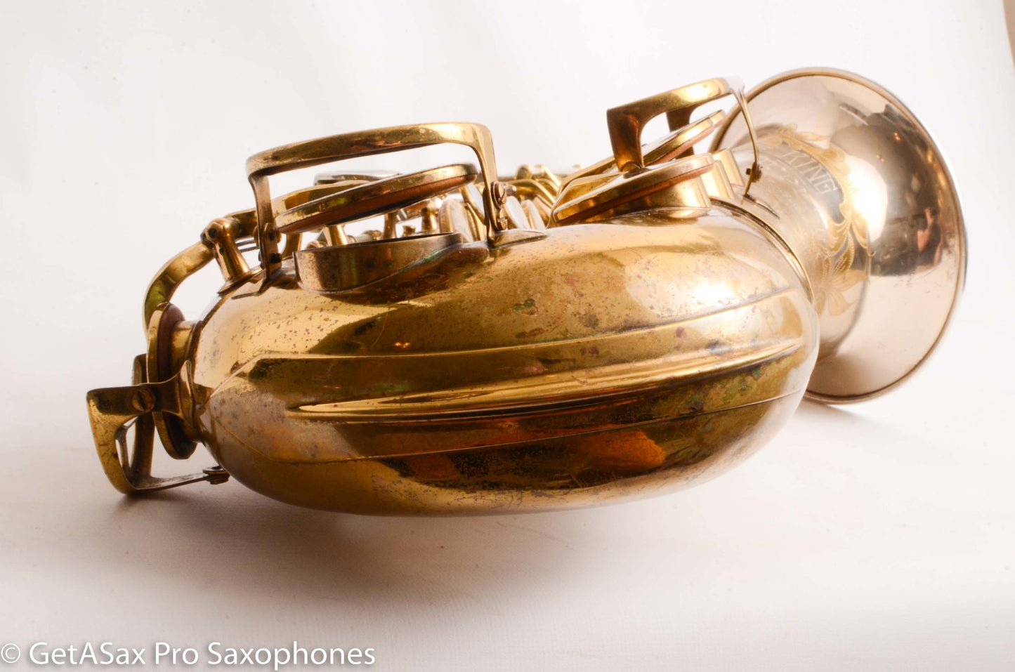 King SilverSonic Tenor Series III Gold in the Engraving Double Socket Neck 375203