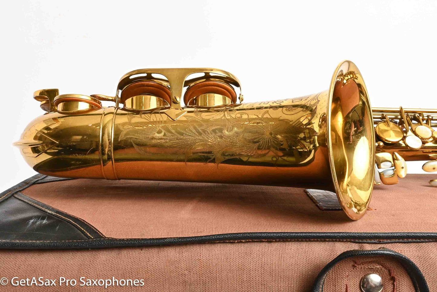 King Super 20 Alto Full Pearls Fantastic Condition w/ Case Cover 318043