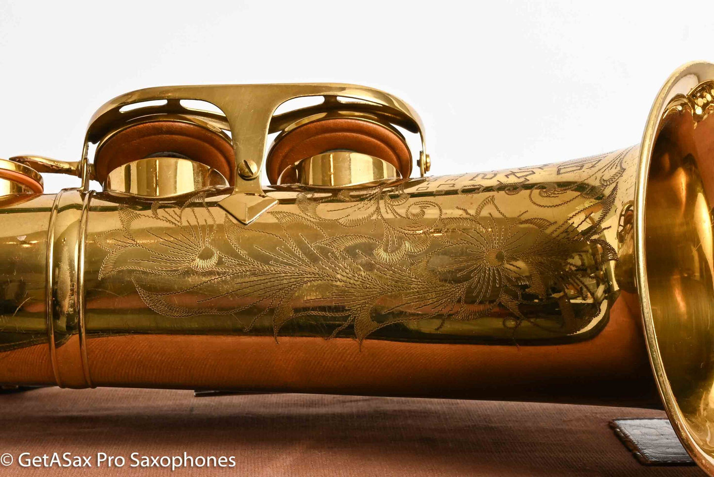 King Super 20 Alto Full Pearls Fantastic Condition w/ Case Cover 318043