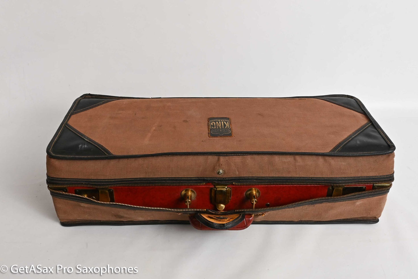 King Super 20 Alto Full Pearls Fantastic Condition w/ Case Cover 318043