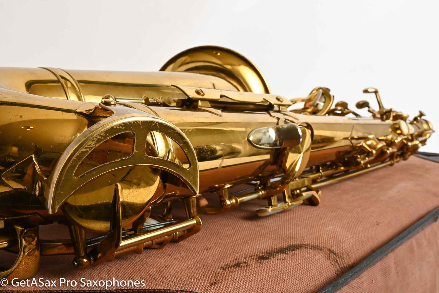 King Super 20 Alto Full Pearls Fantastic Condition w/ Case Cover 318043