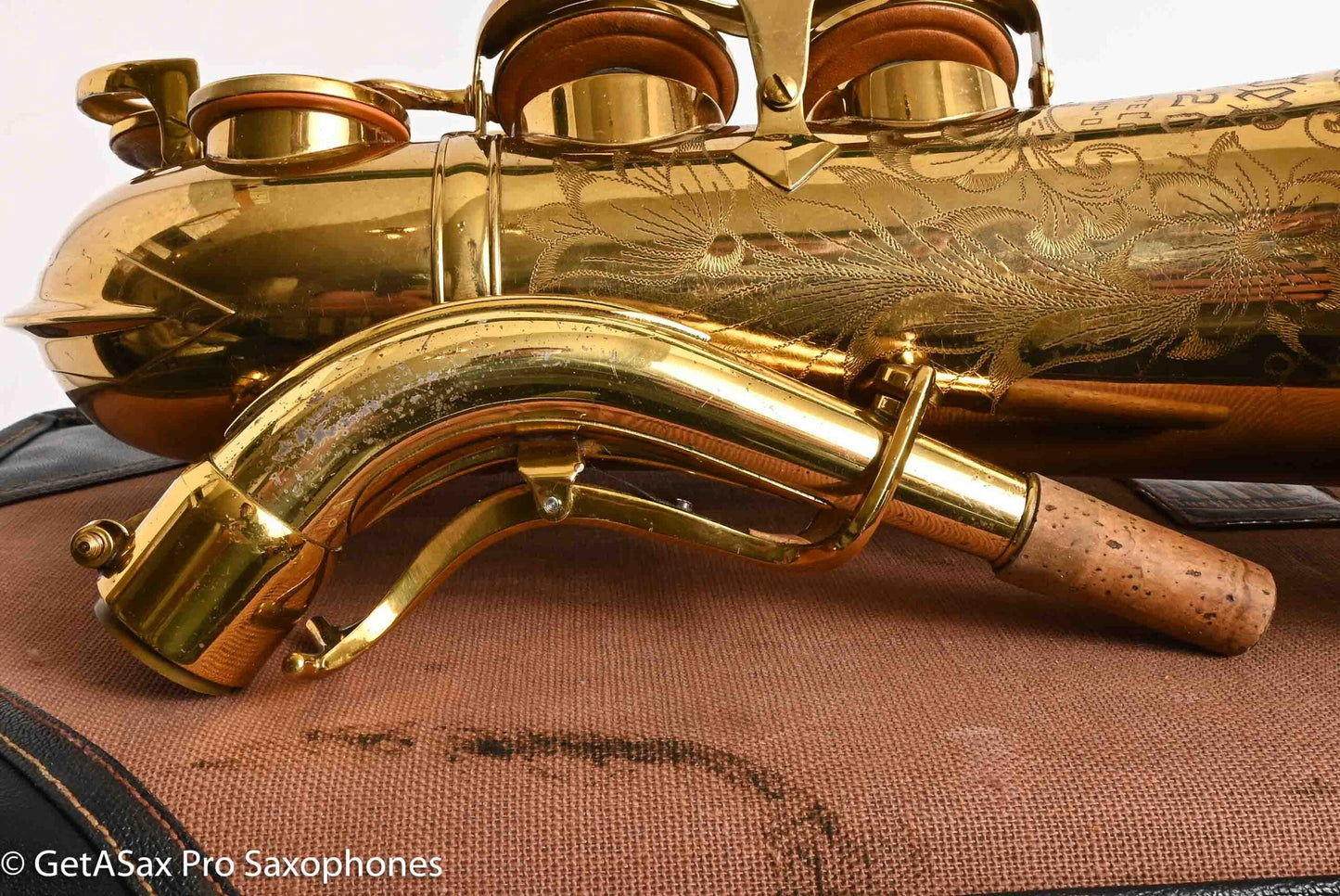 King Super 20 Alto Full Pearls Fantastic Condition w/ Case Cover 318043