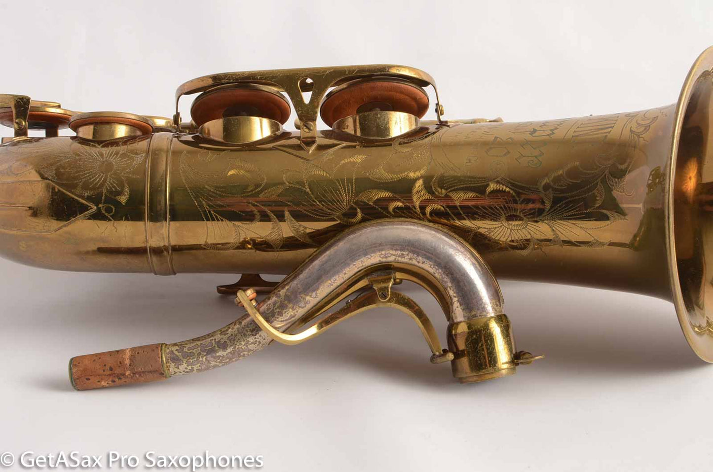 King Super 20 Tenor Saxophone Original Lacquer Original pads Warranty Card Amazing!