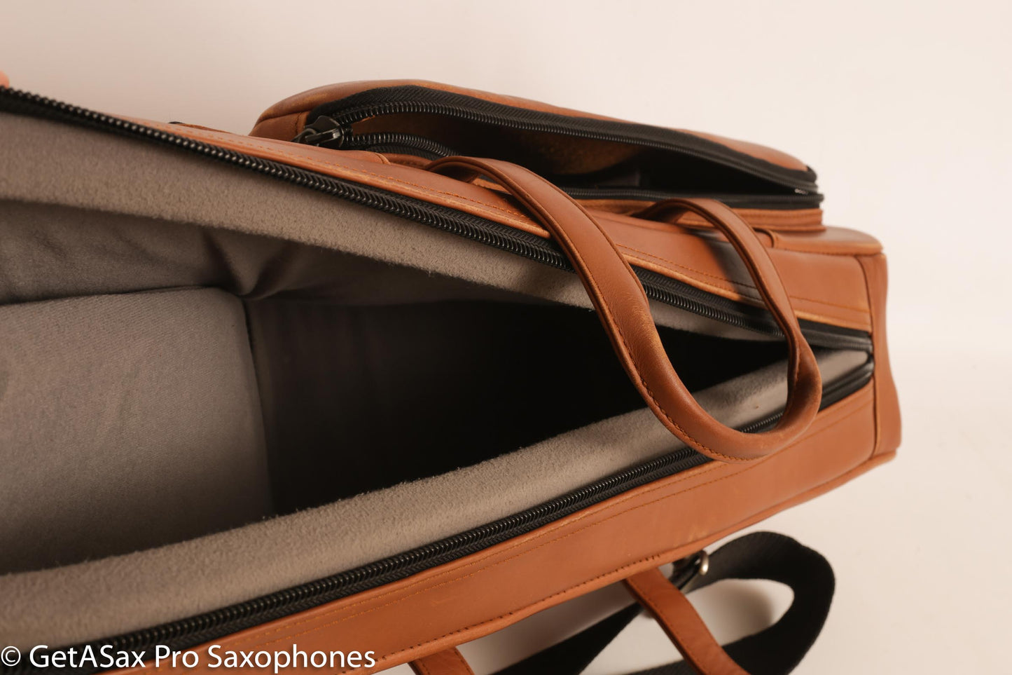 Tan Leather Reunion Blues USA Alto Leather Gig Bag Case