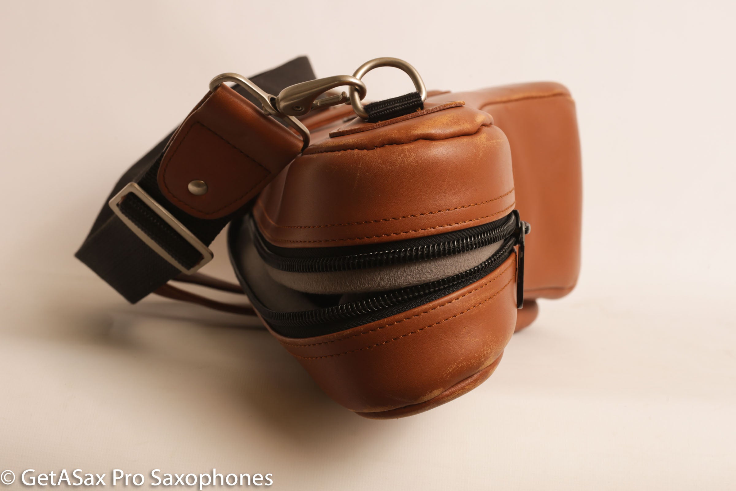 Tan Leather Reunion Blues USA Alto Leather Gig Bag Case – GETASAX