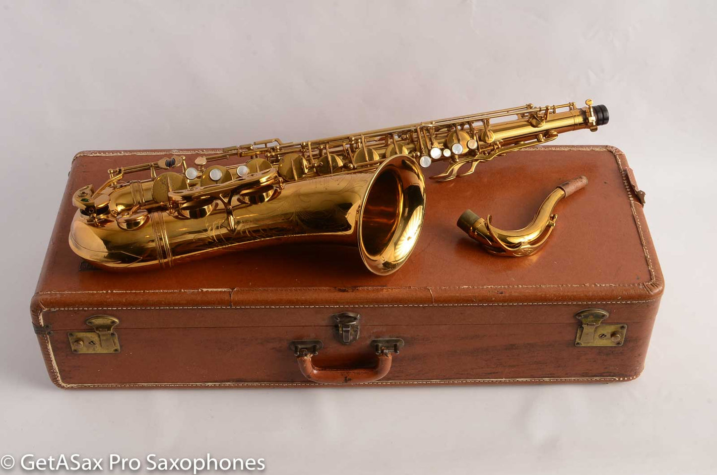 Selmer Mark VI Tenor from 1955 American Engraved Saxophone 61265