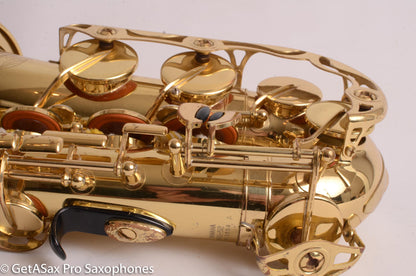 Yamaha YAS-52 Intermediate Alto Saxophone Good Condition – Mix of Pads