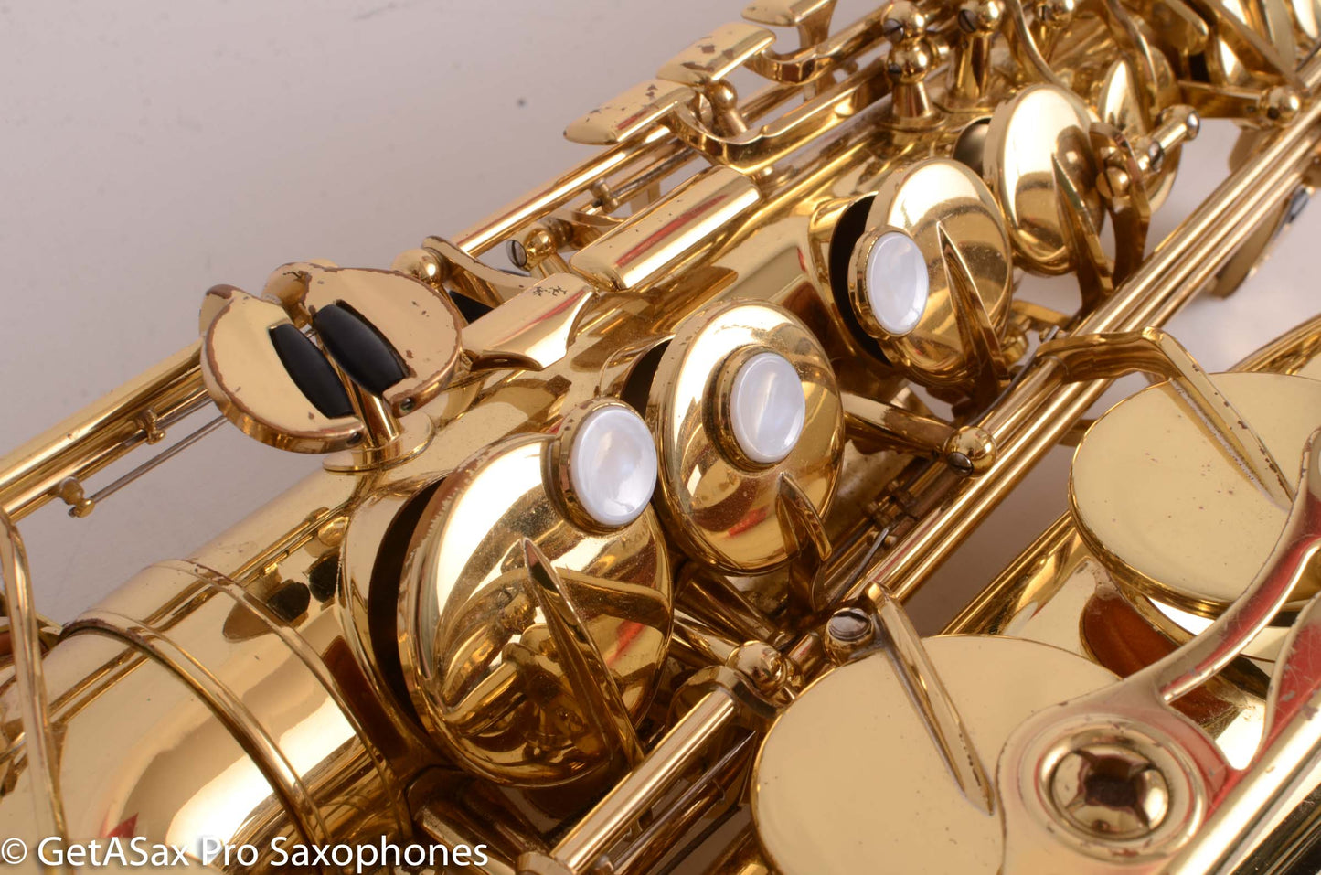 Yamaha YAS-52 Intermediate Alto Saxophone Good Condition – Mix of Pads