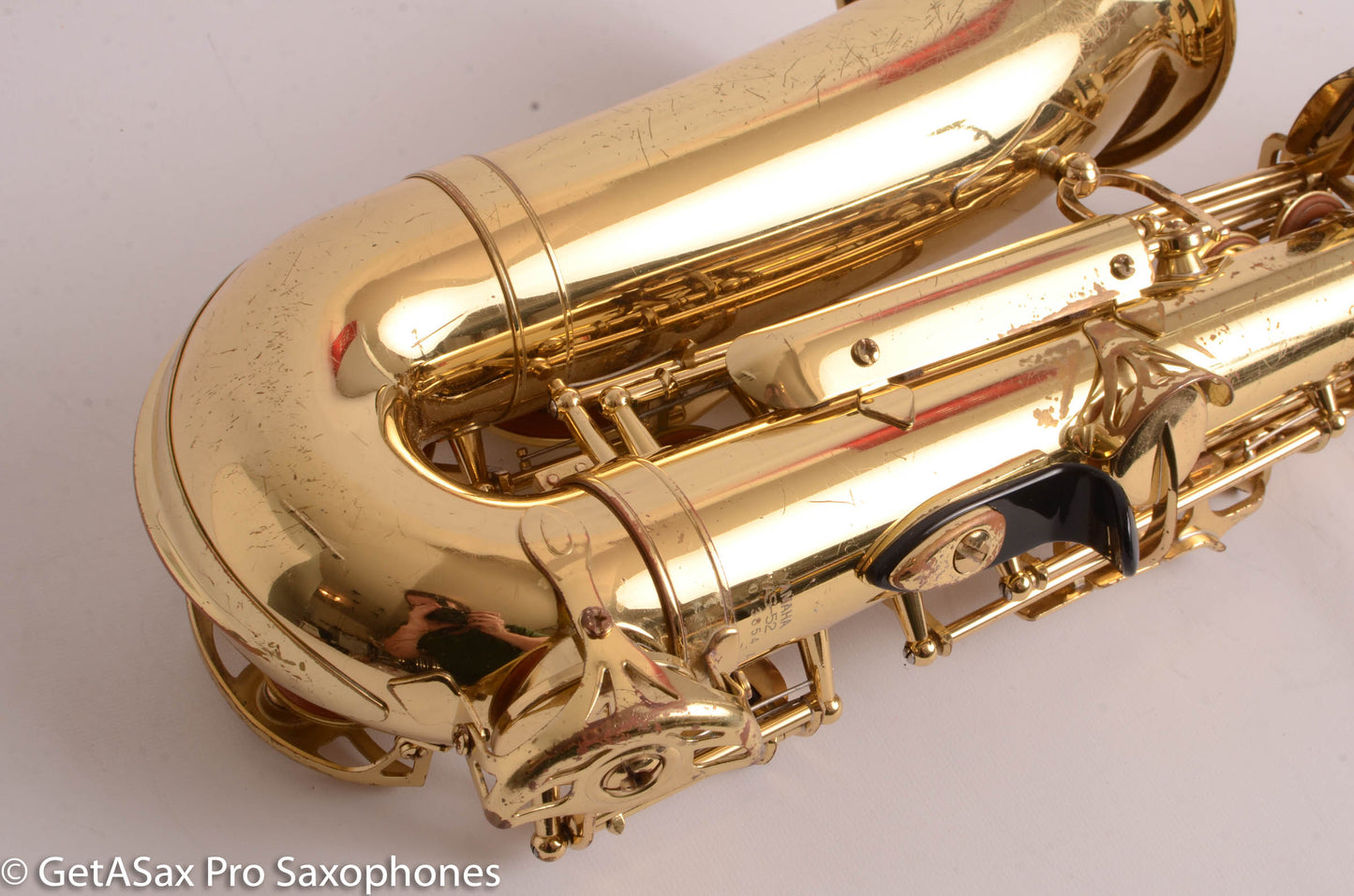 Yamaha YAS-52 Intermediate Alto Saxophone Good Condition – Mix of Pads