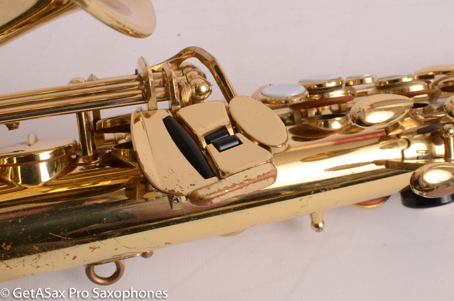 Yamaha YAS-52 Intermediate Alto Saxophone Good Condition – Mix of Pads