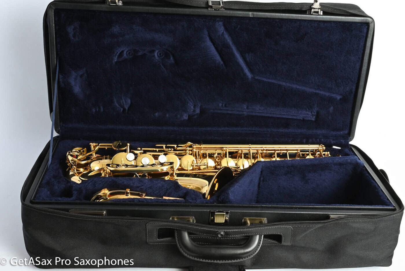 Yamaha YAS-82z Custom Professional Alto Near Mint D57029 V1 Neck