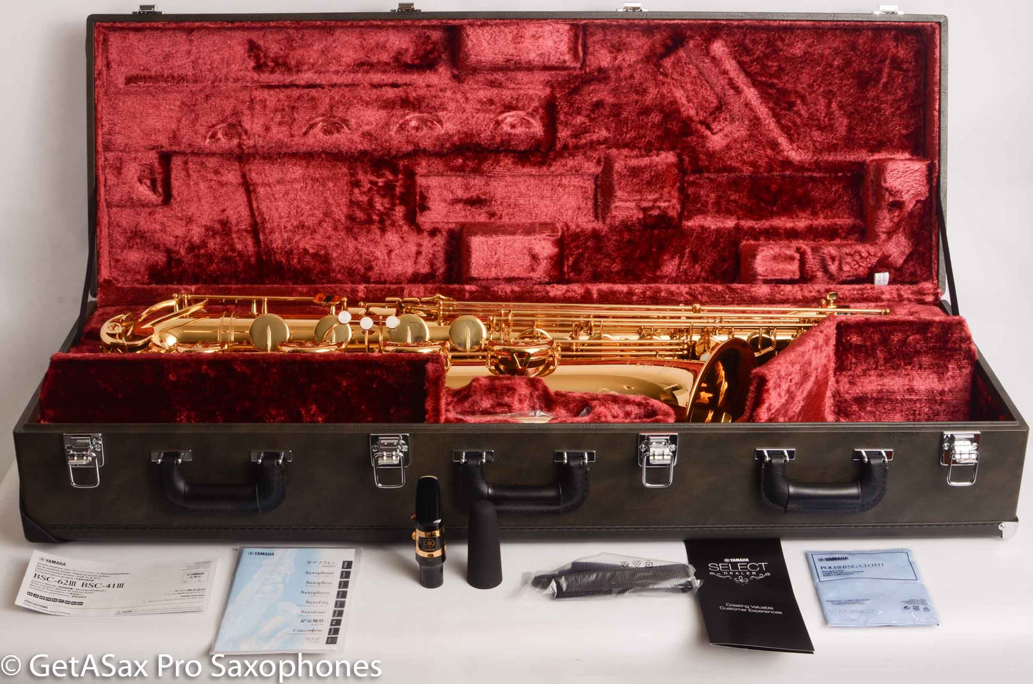 Yamaha YBS-62II Baritone Saxophone Mint Like New with Peg Mount and Wheeled Case 52658