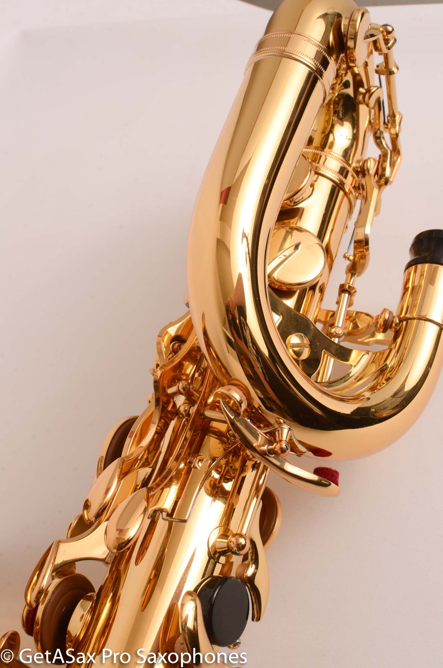 Yamaha YBS-62II Baritone Saxophone Mint Like New with Peg Mount and Wheeled Case 52658