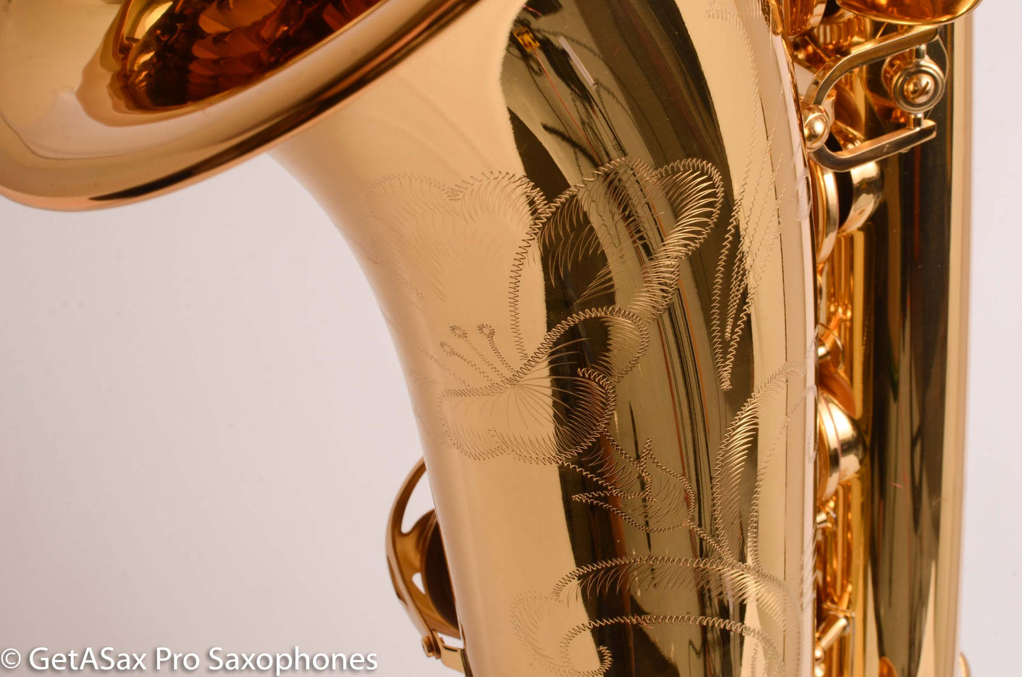 Yamaha YBS-62II Baritone Saxophone Mint Like New with Peg Mount and Wheeled Case 52658