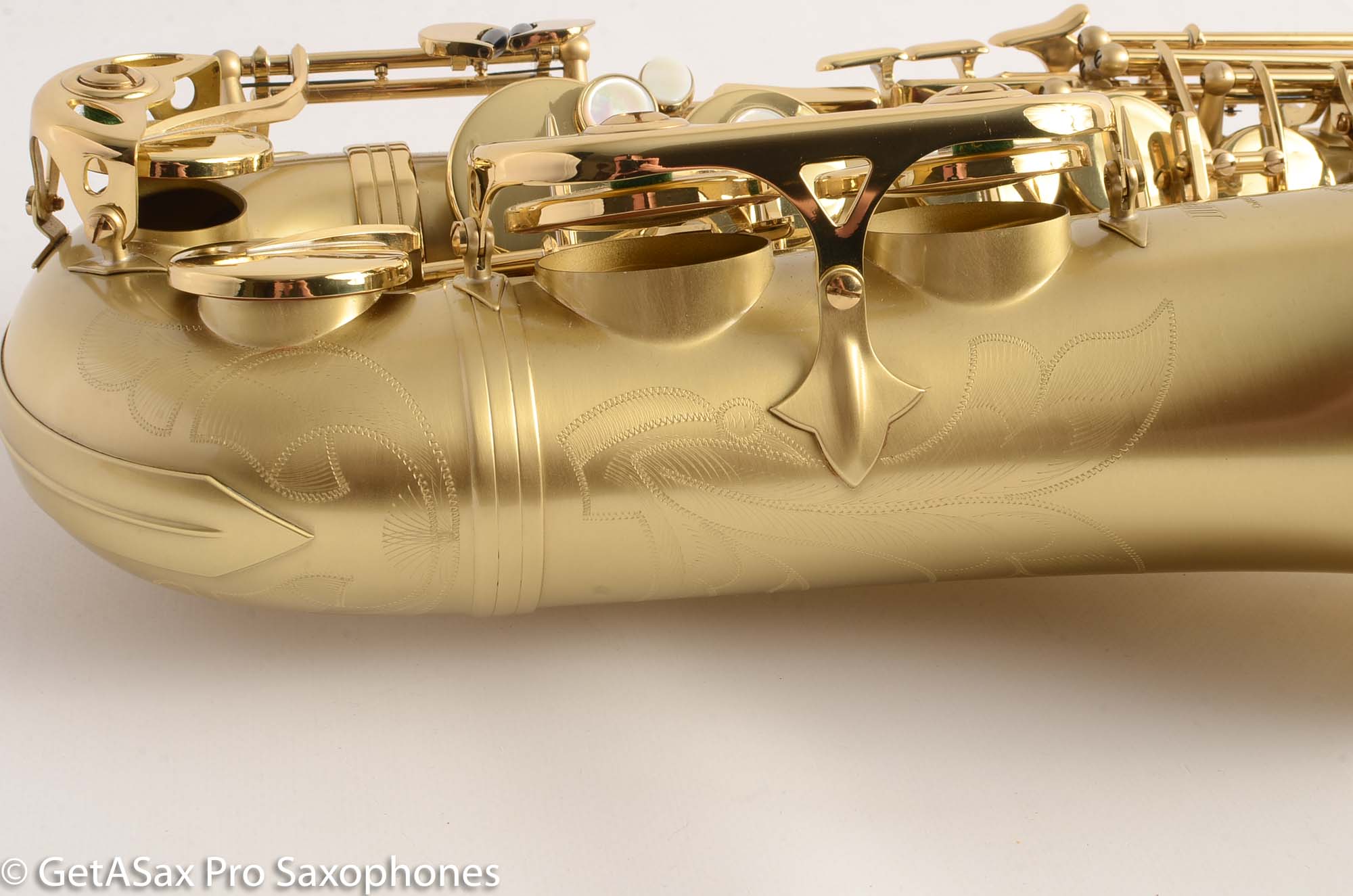 Conn - Selmer Inc. - L&M Exclusive Professional Alto Saxophone - Matte  Lacquer